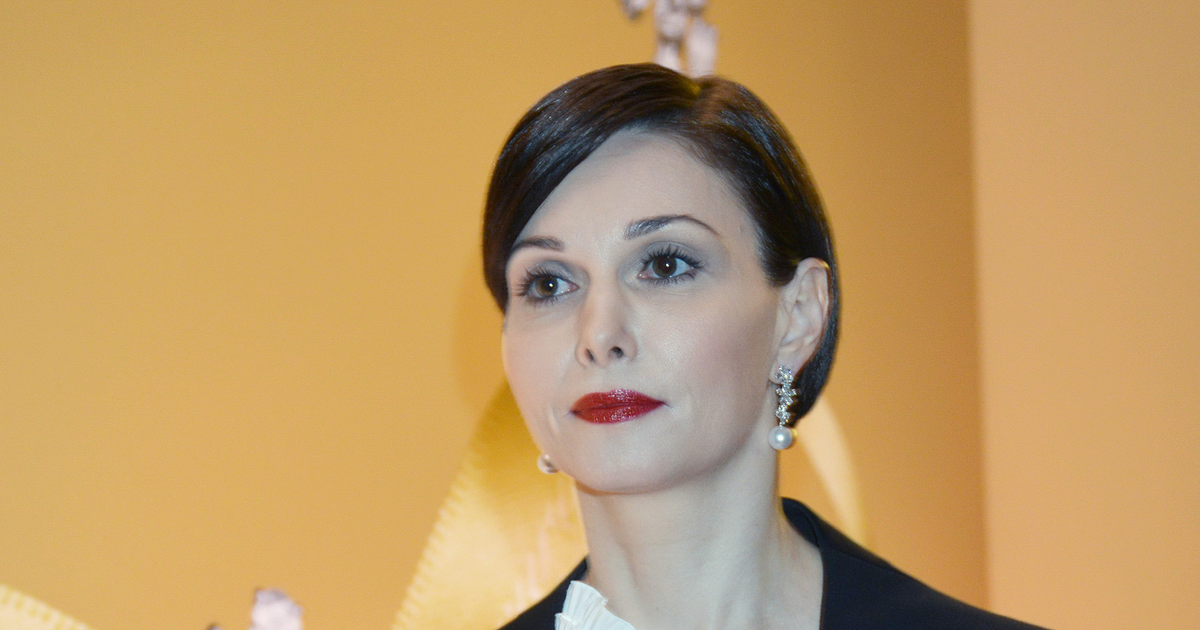 «Хорошая жена». Как Александра Урсуляк развелась, влюбилась в скрипача и стала многодетной мамой