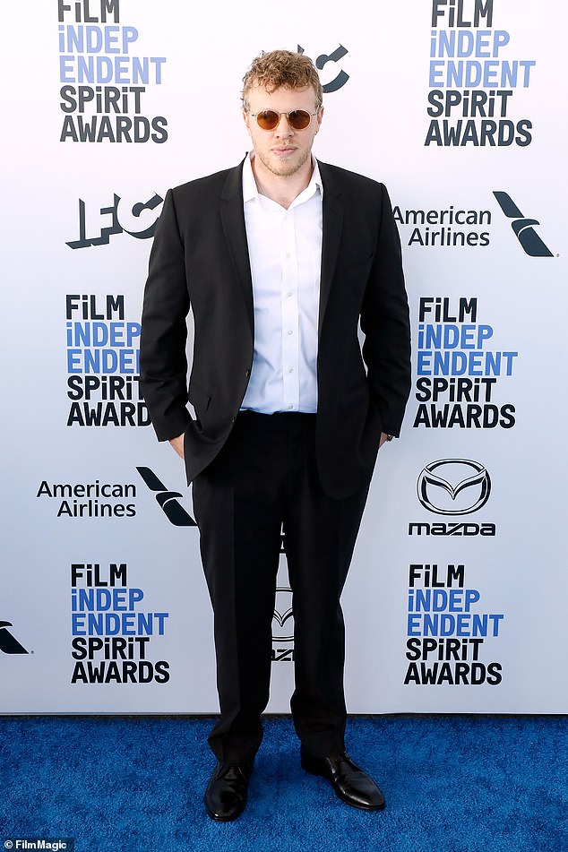 Ранее: опального кинопродюсера видели на церемонии вручения премии Film Independent Spirit Awards в 2020 году.