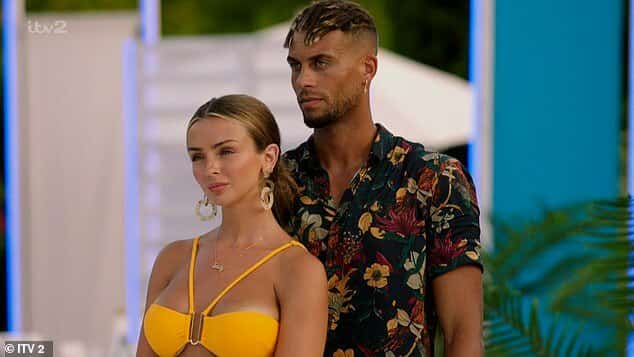 Все кончено: Кэди Макдермотт и Узи Си из Love Island расстались всего через несколько недель после отъезда с виллы.