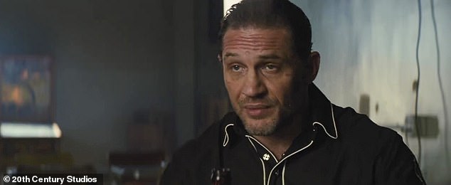 Главные роли: Харди играет лидера байкерского клуба Джонни, а Батлер играет его подопечного Бенни, который соглашается на должность заместителя командира, когда группа скатывается к насилию и преступности.