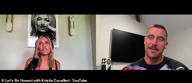 Головокружение: Ранее она пригласила Келси стать гостем на ее подкасте «Давайте будем честными», и именно там она сказала ему, что является поклонником его сериала о свиданиях «Поймая Келси».