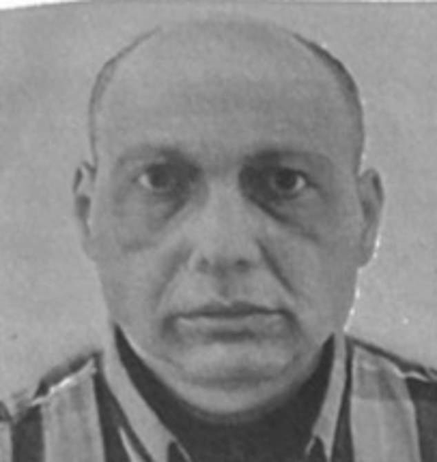 Преследователь Шэрон Сандор Борос (на фото) отправил свою фотографию Шэрон и ее семье.