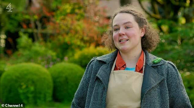 Great British Bake Off: Эбби - третья участница, покинувшая шоу во время изнурительной Хлебной недели после жесткой остановки шоу.