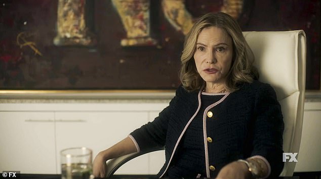 Любимица фанатов: 61-летняя Дженнифер Джейсон Ли играет Лоррейн Лайон, тещу Дот.