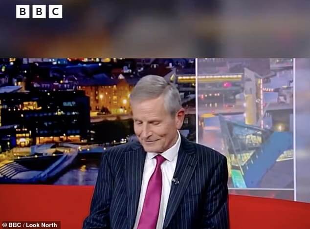 Ведущий BBC Look North Питер Леви изо всех сил пытался сдержать смех после того, как сюжет о выбоинах принял пикантный оборот.