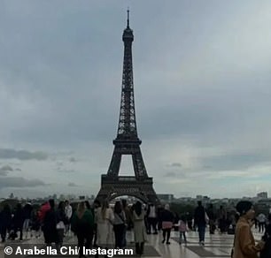 И Рубен, и Арабелла поделились снимками Эйфелевой башни, сделанными под одним и тем же углом и явно с разницей в несколько минут, поскольку на снимках можно было заметить одних и тех же прохожих.
