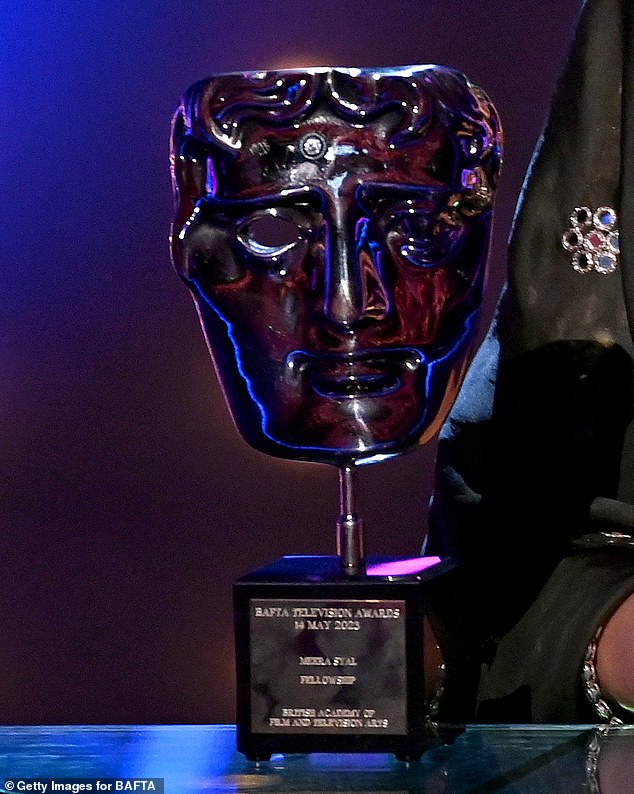 Актриса получит гонг на церемонии вручения кинопремии EE BAFTA 18 февраля в Королевском фестивальном зале Саутбэнк-центра.