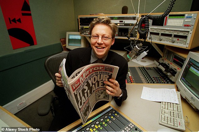 Некоторые из самых любимых голосов на Beeb были исключены из Radio 2, в том числе Саймон Мэйо, упомянутый выше.