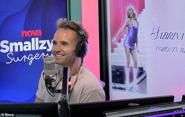 24-летняя американская певица на этой неделе встретилась с Новой в «Smallzy's Surgery», где ей пришлось уклониться от вопроса, касающегося звезды Солтберна.  На фото: Смоллзи