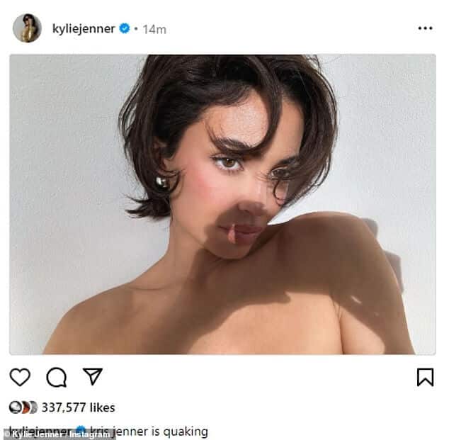 Кайли Дженнер дебютировала с более короткими волосами в новом снимке в Instagram, которым она поделилась в пятницу днем.