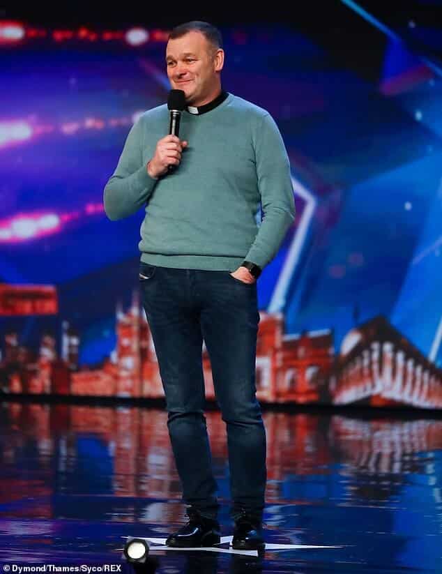 Звезде Britain's Got Talent Аллану Финнегану осталось жить 12 месяцев после того, как у него диагностировали редкую форму рака (на фото в Britain's Got Talent в 2020 году).
