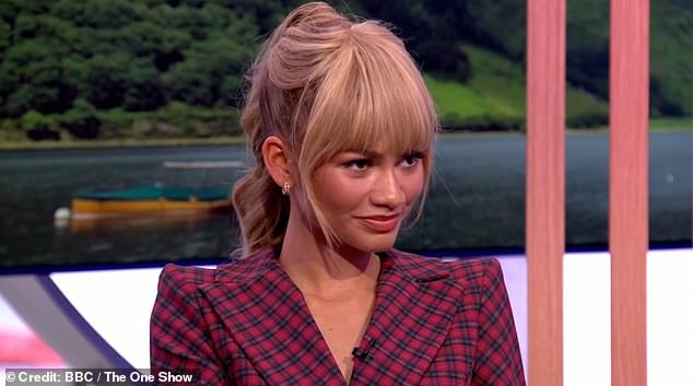 Зрители BBC были в полном шоке от появления Зендая на The One Show в поддержку своего нового фильма «Претенденты», причем некоторые назвали его «сюрреалистическим».