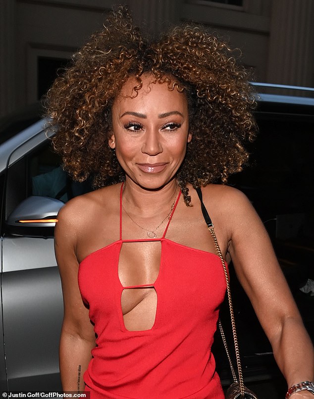Сообщается, что 48-летняя Spice Girl согласилась на шестизначную сумму за участие в изнурительном шоу на выносливость, в котором звезды будут вынуждены полагаться на свои силы и навыки выживания, чтобы ускользнуть от мастера-искателя приключений.