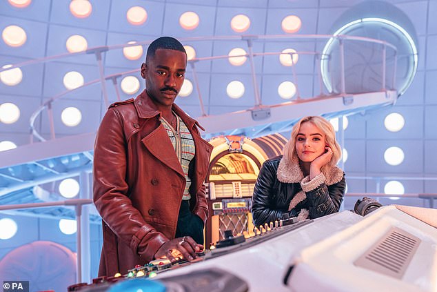 Нкути станет первым странным Доктором Кто и первым чернокожим Повелителем Времени в полном сериале.