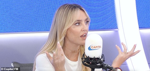 В эфире Capital FM Перри признался, что, следуя за хитом: «Существует некоторое давление.  Я думаю, что здесь есть некоторое давление, потому что все настолько необычно».