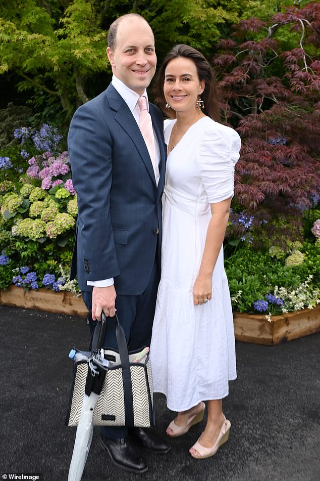 Софи Уинклман — сестра телеведущей Клаудии — посетила Уимблдон с мужем лордом Фредериком Виндзором