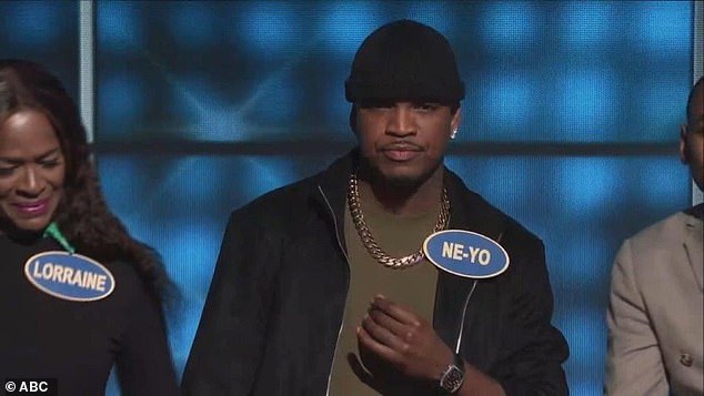 Ne-Yo, также трехкратный обладатель премии «Грэмми», привел в свою команду свою мать Лоррейн Смит, сестру Николь Смит, брата Джейвона Смита и жену Джейвона Антонию Собию.