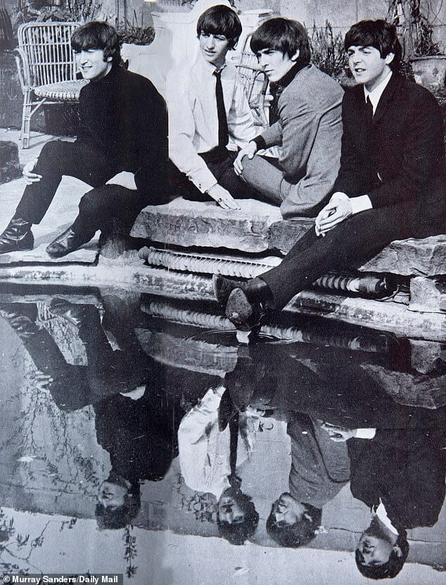 Новый документальный фильм о том, как The Beatles (на фото 1964 года) покорили Америку, выходит на Apple