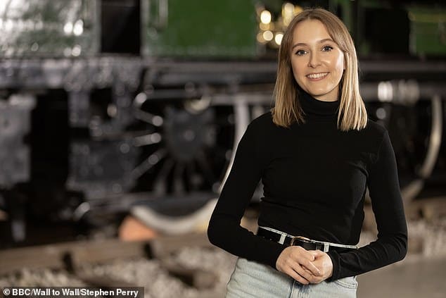 Роуз Эйлинг-Эллис обнаружила невероятную семейную связь с EastEnders после того, как снялась в мыльной опере в четверговом выпуске «Who Do You Think You Are»