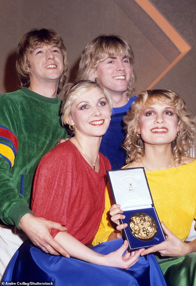 70-летняя звезда Bucks Fizz, выигравшая Евровидение 1981 года, рассказала, что приняла решение покинуть группу в начале этого года.