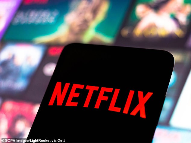 В библиотеку Netflix добавлены две рождественские классики — за несколько недель до Рождества.