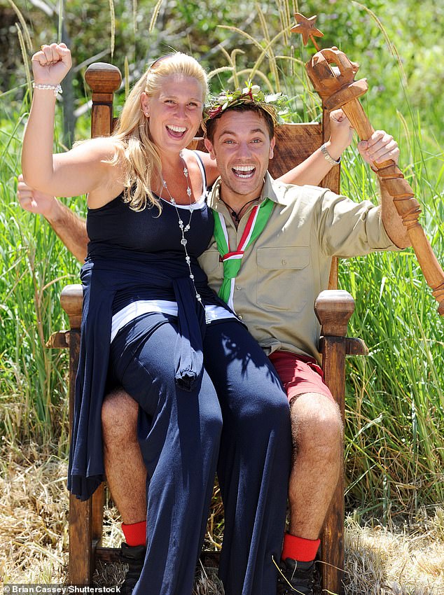 Жена Джино Джессика и шеф-повар на фото вместе на шоу I'm A Celebrity в 2009 году