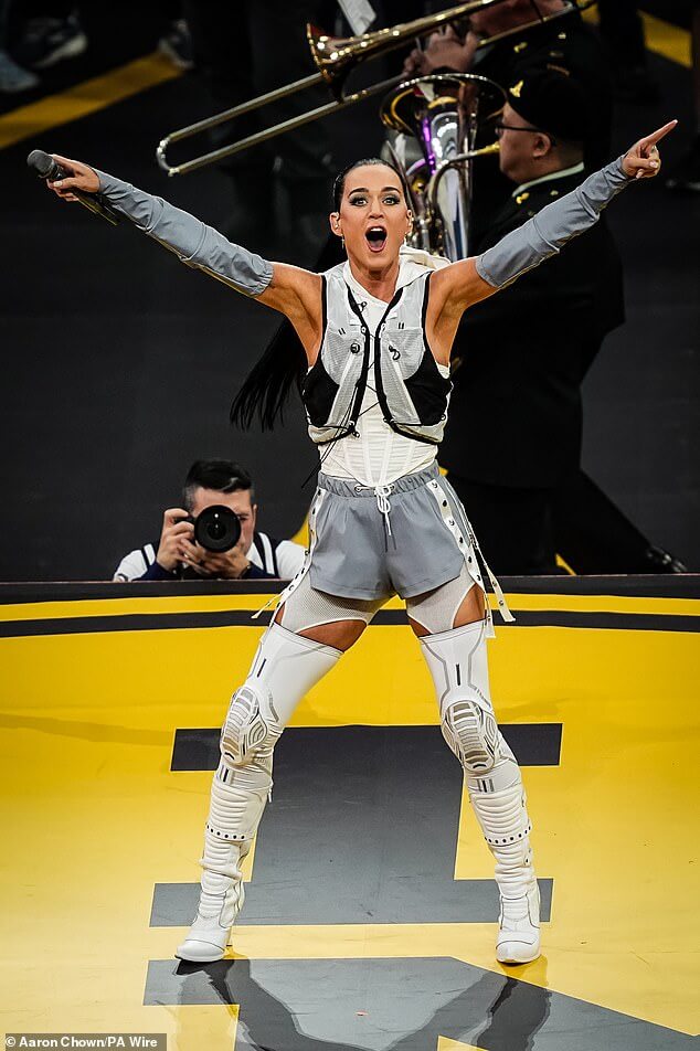 40-летняя Кэти Перри привела в восторг толпу на 2025-х Играх Invictus в Ванкувере, Канада, выступив на церемонии открытия в субботу.