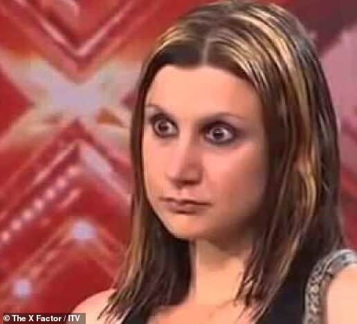 Звезда X Factor, которую Саймон Коуэлл назвал мерзкой, в среду впервые за много лет появилась на фото.
