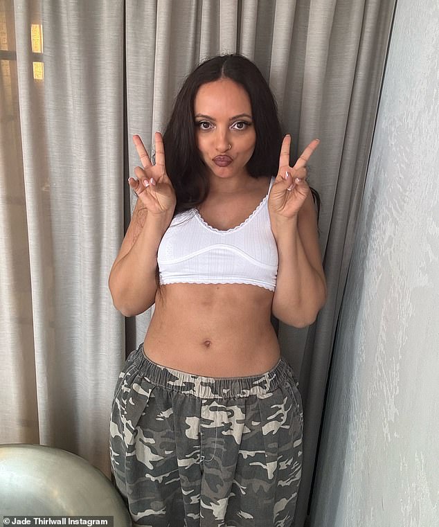 Поклонники музыки будут в восторге: любимица группы Little Mix Джейд Тирлуолл (теперь известная как JADE) выйдет на сцену церемонии в этом году.